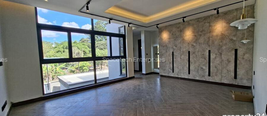 5BR Ambassadorial Residence at KSh 9K
