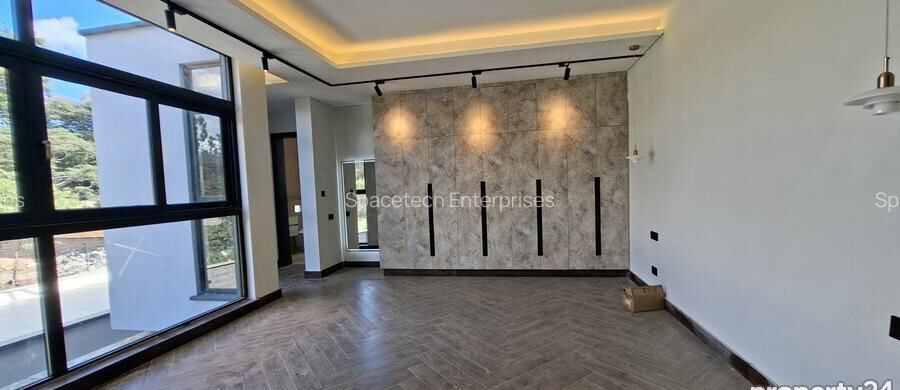 5BR Ambassadorial Residence at KSh 9K