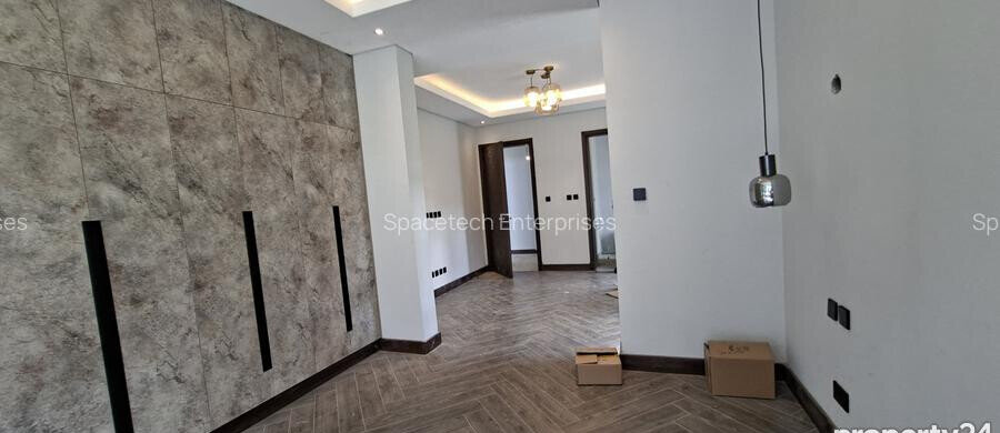 5BR Ambassadorial Residence at KSh 9K
