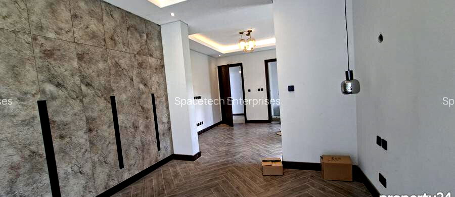 5BR Ambassadorial Residence at KSh 9K