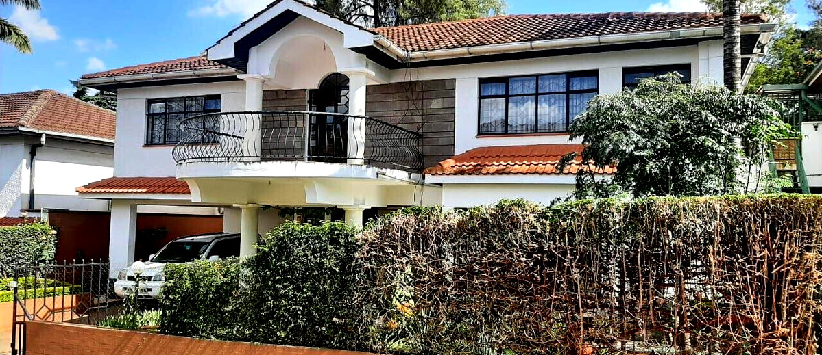 4-Ensuite Townhouse with DSQ & Pet-Friendly Garden - Westlands