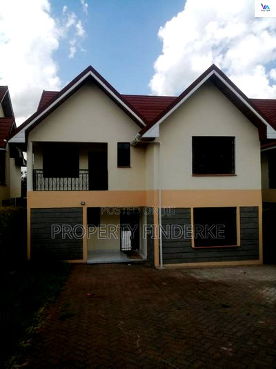 3bdrm Townhouse/Terrace in Kadeya, Oluulua for sale - Image 15