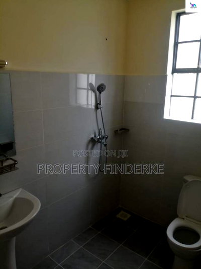 3bdrm Townhouse/Terrace in Kadeya, Oluulua for sale - Image 1