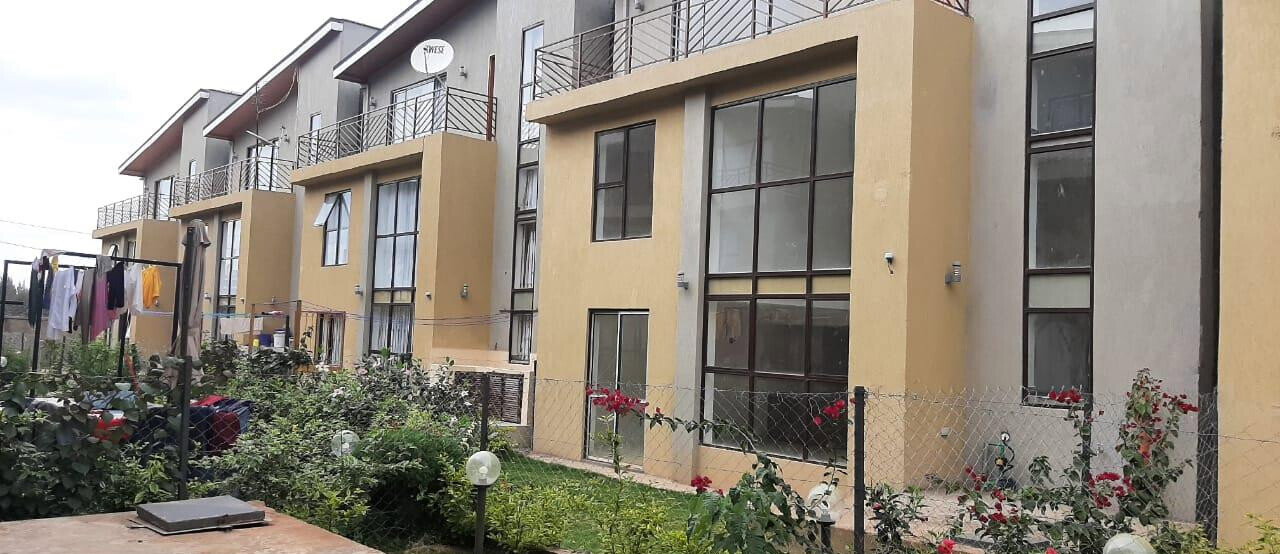 5 En-Suite Bedrooms with DSQ & Private Garden - Syokimau