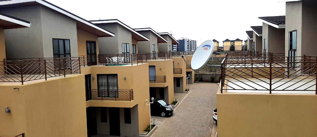 5 En-Suite Bedrooms with DSQ & Private Garden - Syokimau