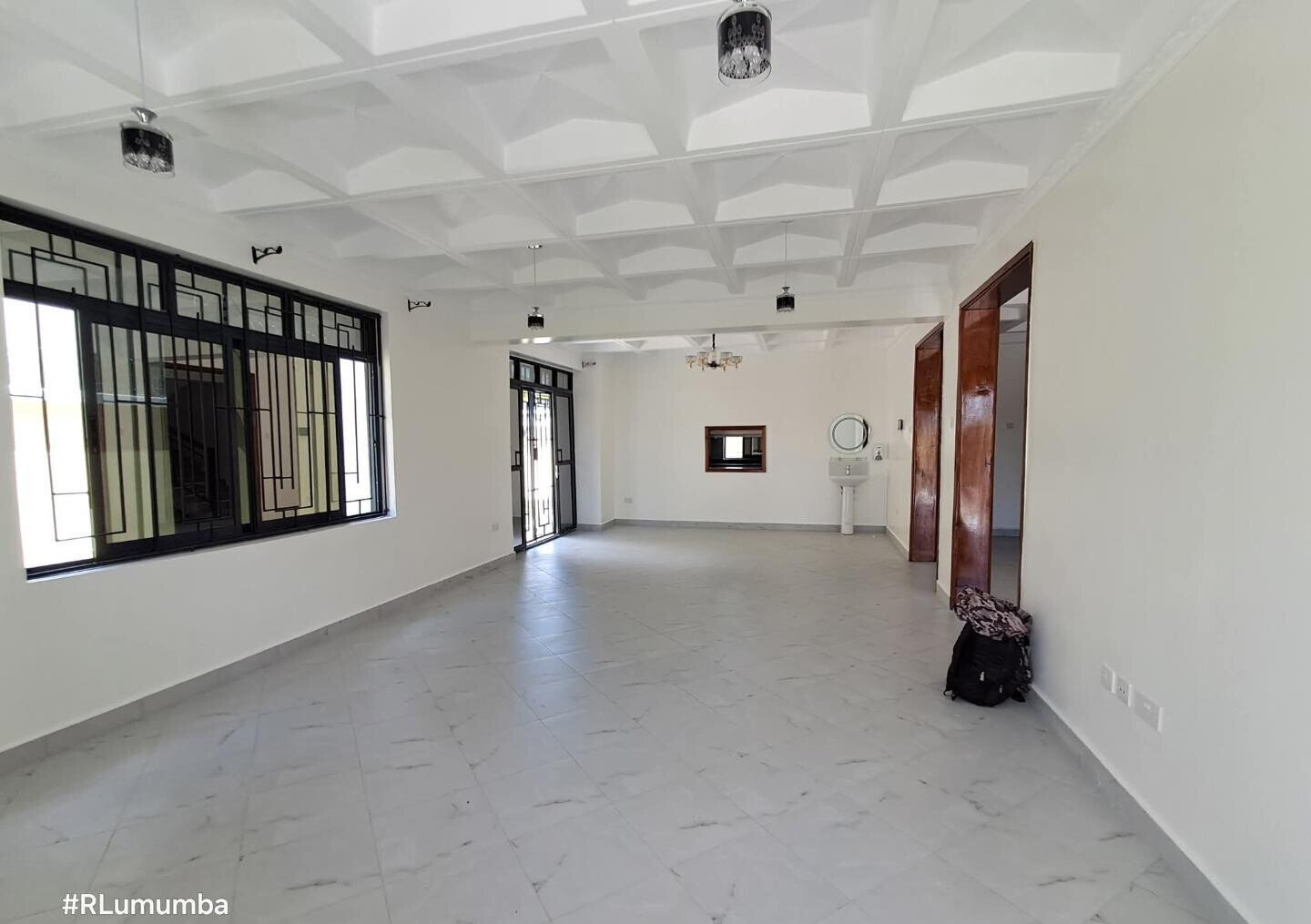1/8 Acre 5BR Haven at KSh 120K