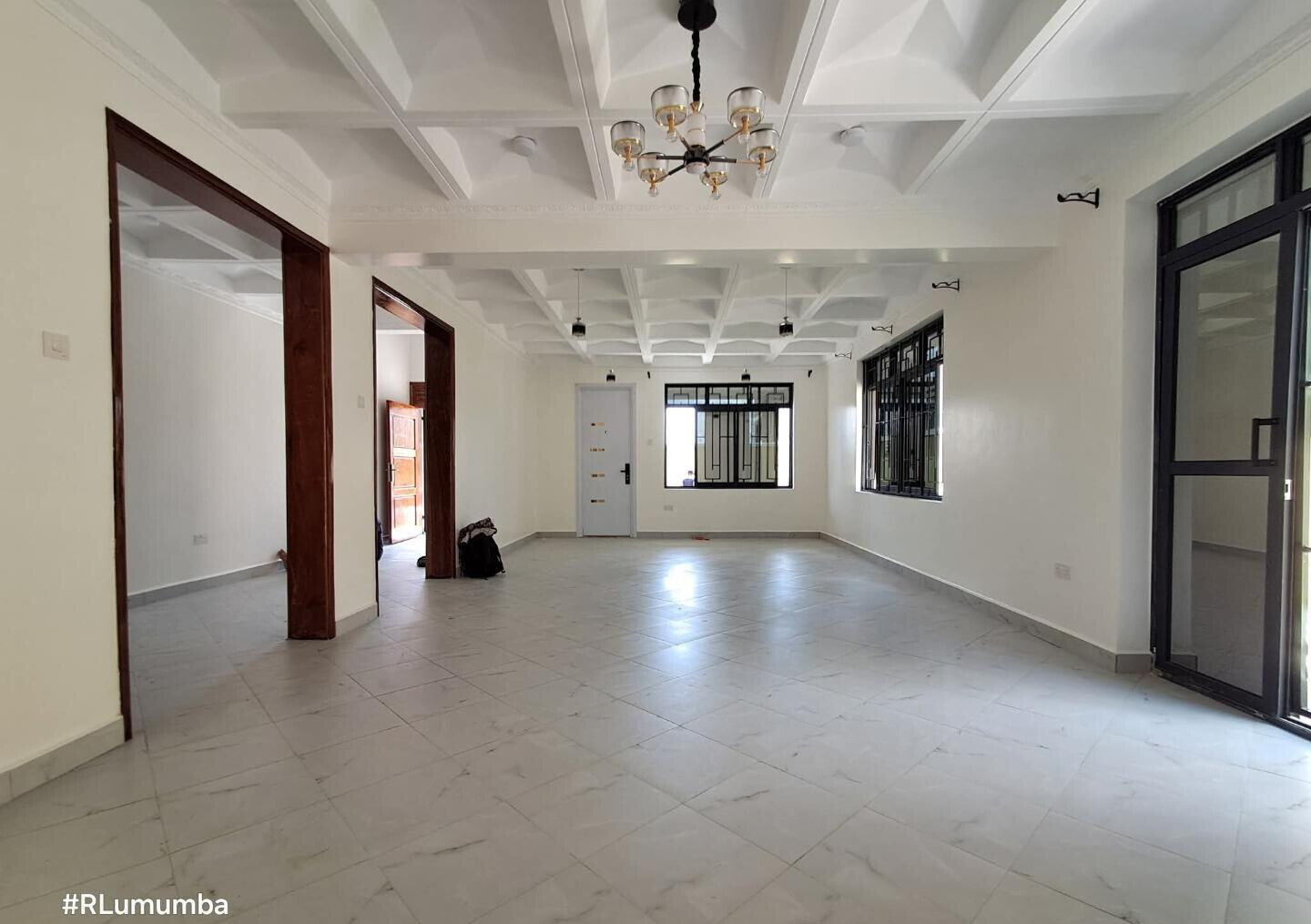 1/8 Acre 5BR Haven at KSh 120K