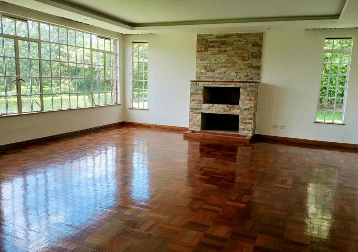 4BR All-Ensuite Townhouse on Half-Acre with DSQ - Runda