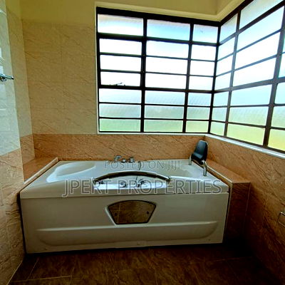 4bdrm Maisonette in Runda for rent - Image 4