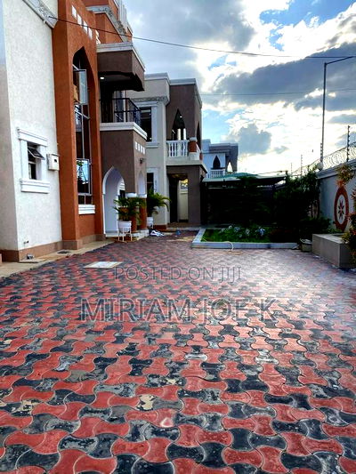 7bdrm Maisonette in Utawala for rent - Image 2