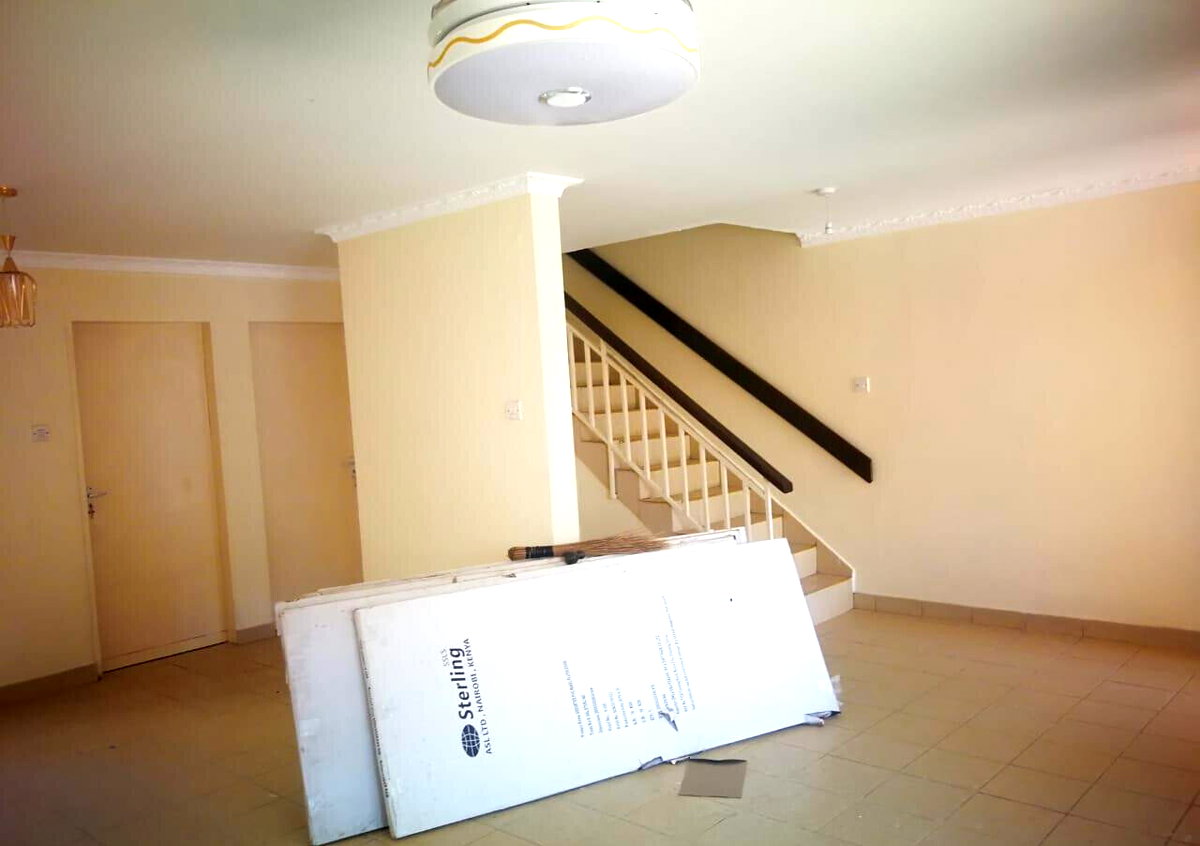 3BR Maisonette Near JKIA with 24-Hour Security - Nyayo Embakasi