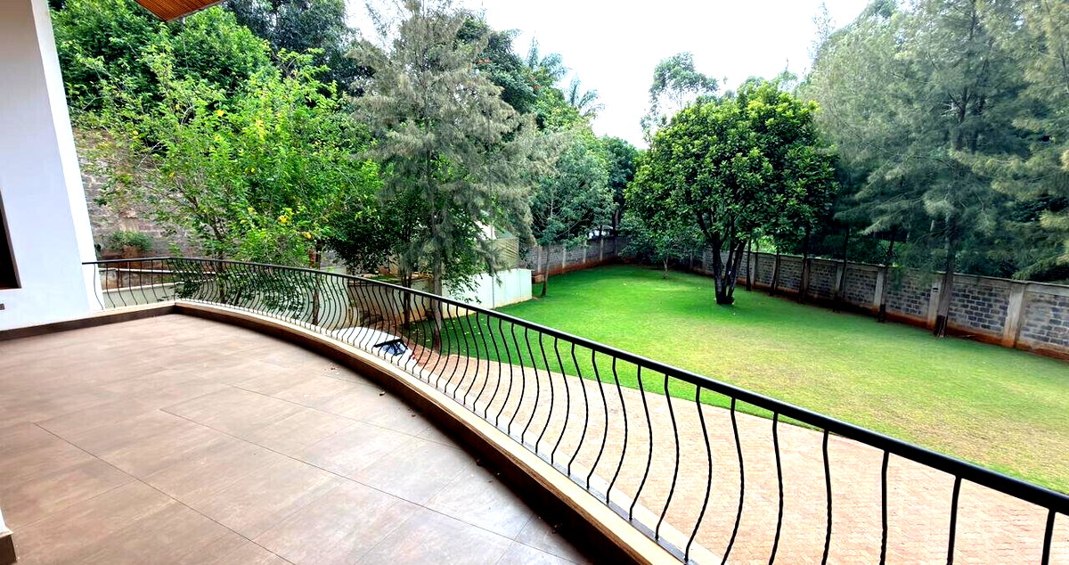 Luxury 5BR Ambassadorial Villa