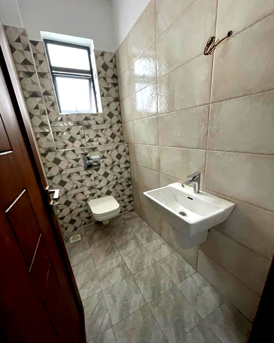 3BR All-Ensuite Apartment with Gym & Pool - Nyali