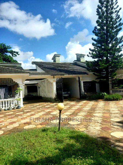 4bdrm Bungalow in Shanzu for sale - Image 4