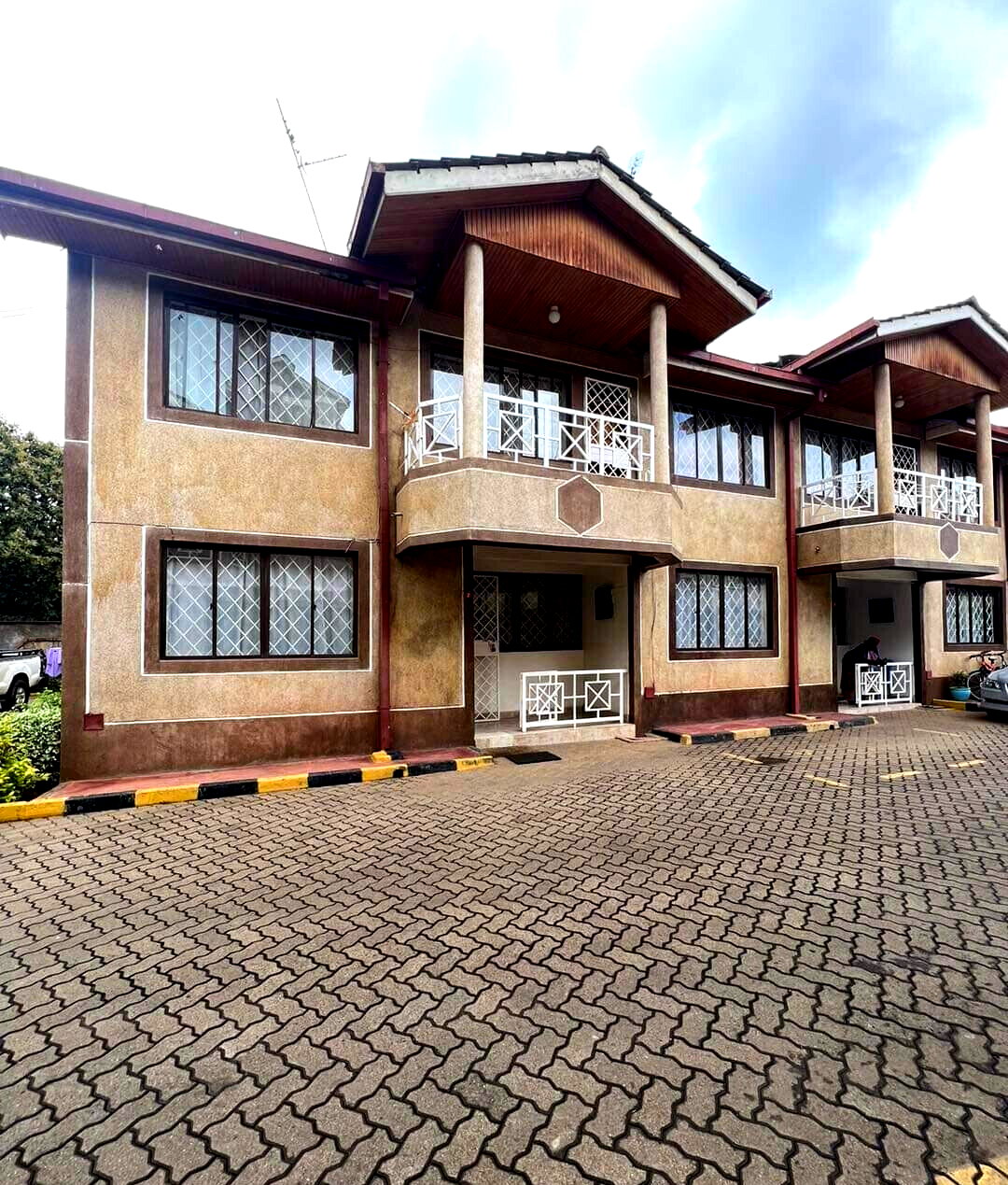 Spacious 4BR Maisonette with DSQ & Water Storage - Kileleshwa