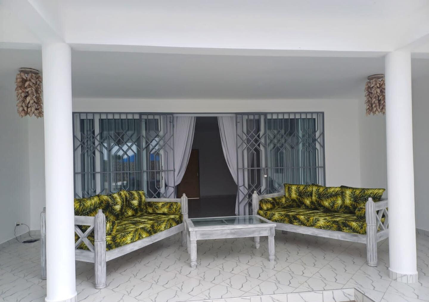 2BR Villa with Large Dining & Kitchen on Half-Acre – Watamu