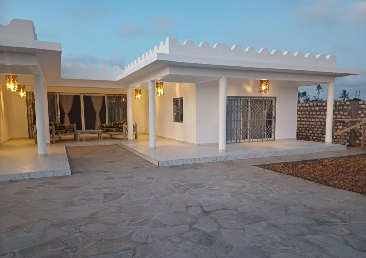 2BR Villa with Large Dining & Kitchen on Half-Acre – Watamu