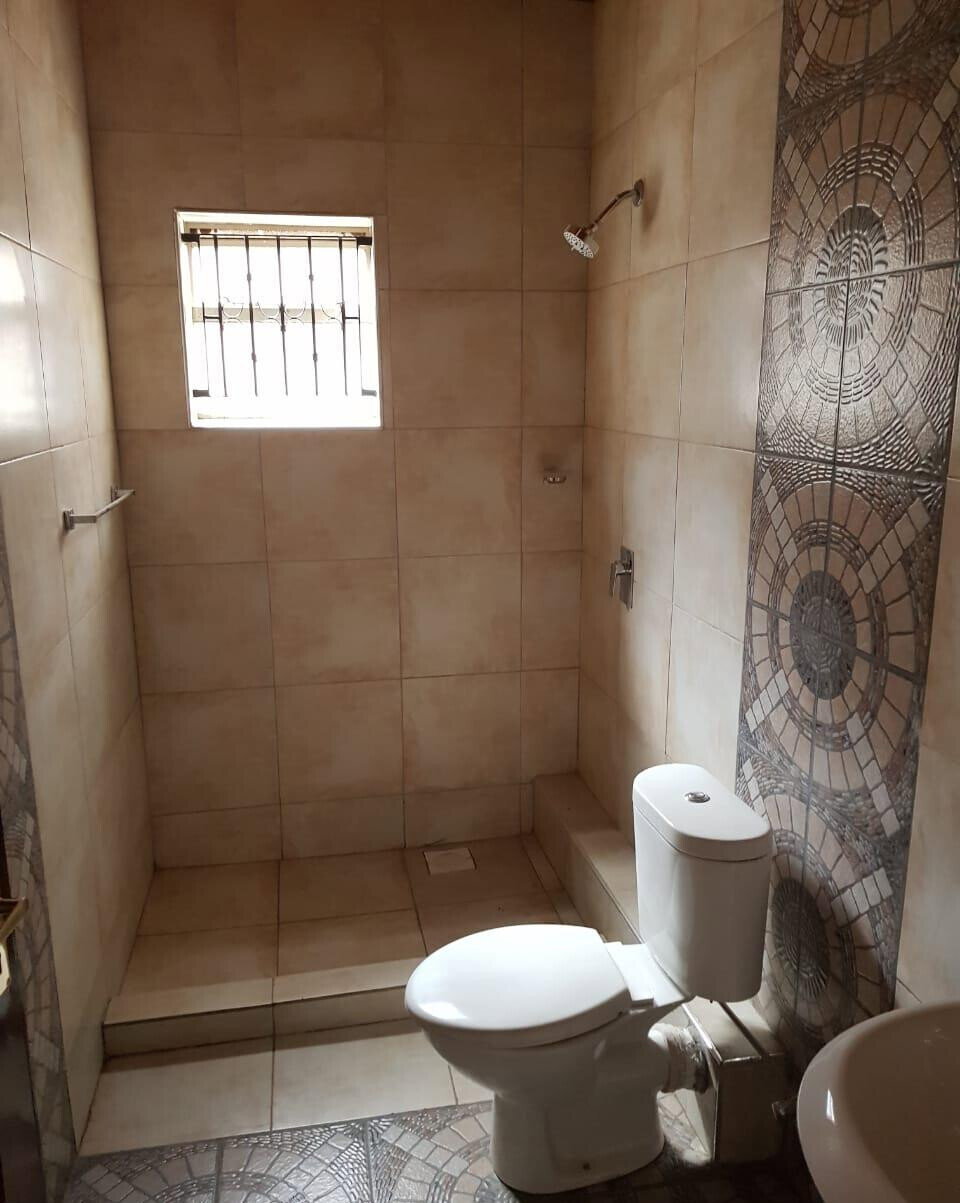 4BR Townhouse with Mature Garden & DSQ - Westlands