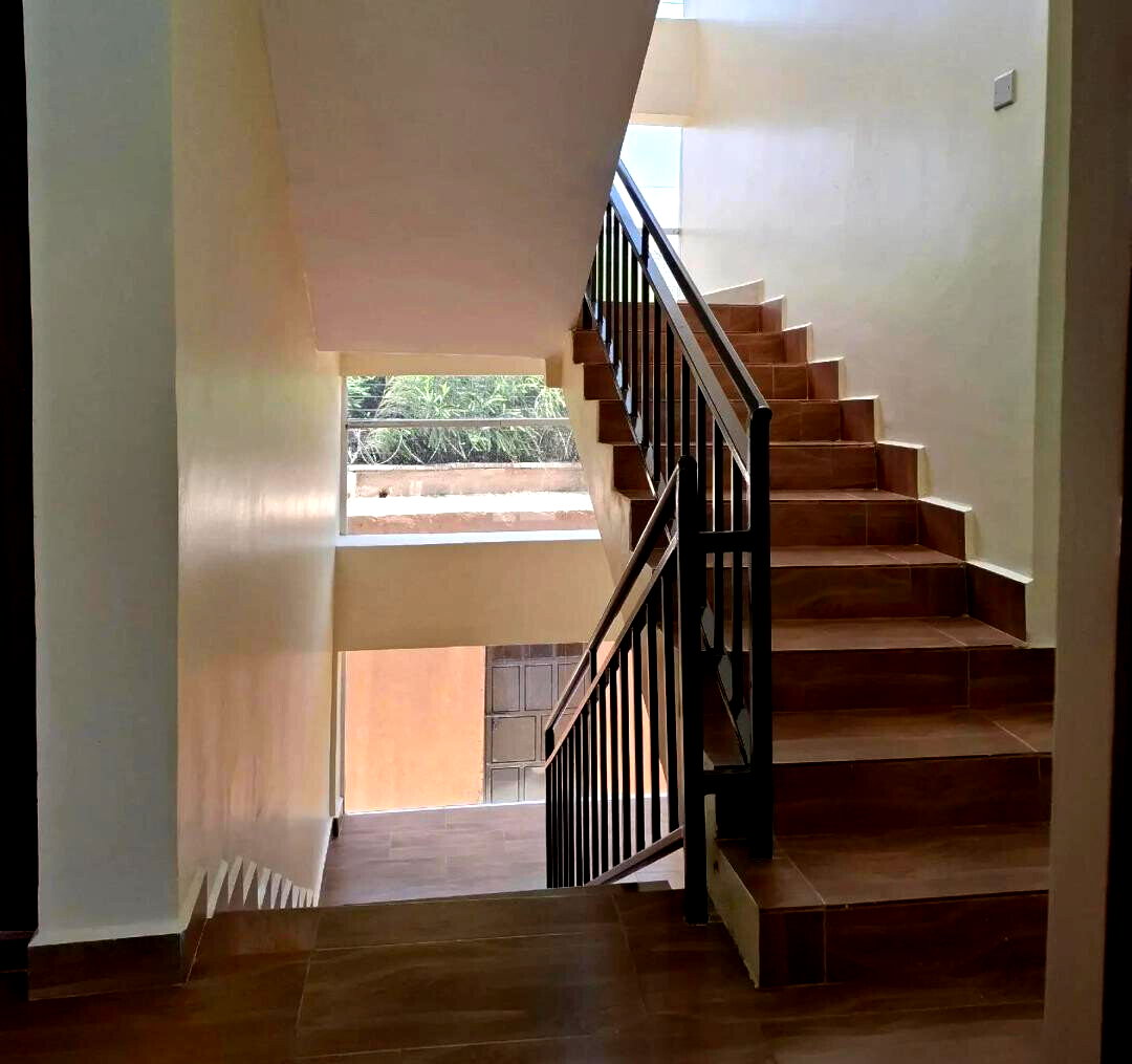4 En-Suite Townhouse on 3 Levels with Individual Title - Syokimau