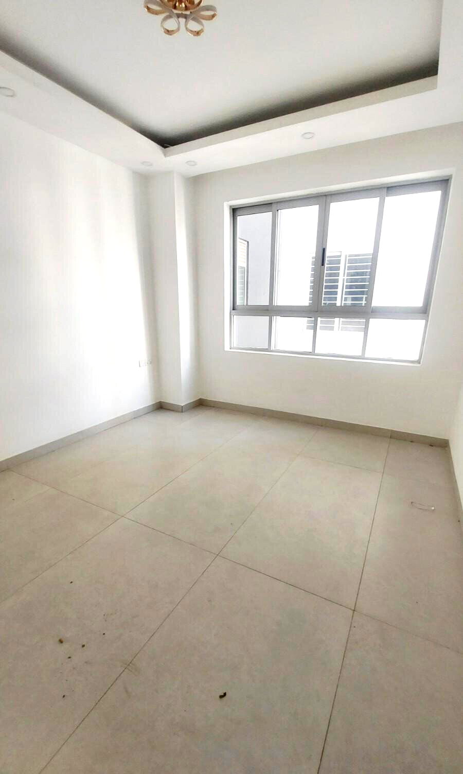 4BR Duplex with DSQ & Heated Pool - Westlands