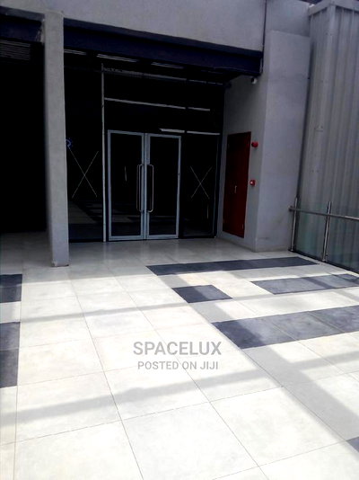 Modern Executive Mall Shops - Image 4