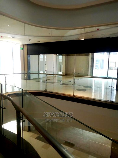 Modern Executive Mall Shops - Image 1