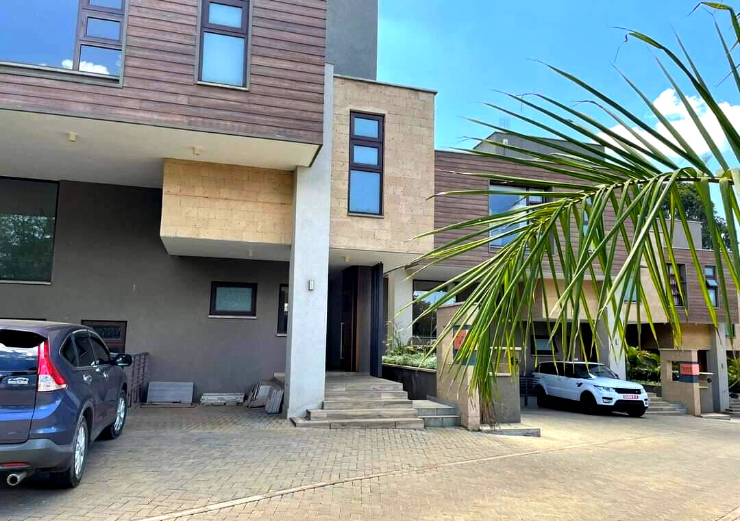 4-Ensuite Townhouse with Generator & DSQ - Lavington