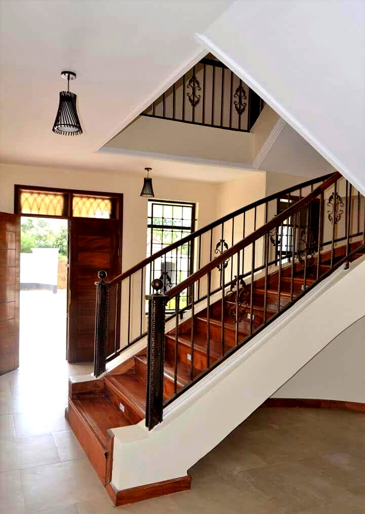 5BR Villa on Half-Acre with Mature Garden – Garden Estate, Nairobi