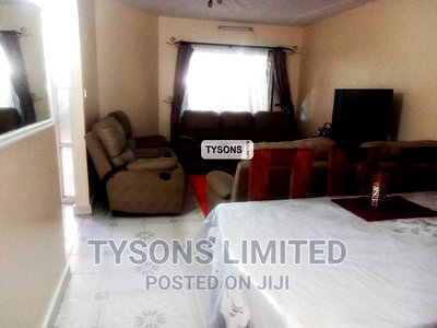 4bdrm Maisonette in Dam Estate for sale - Image 2