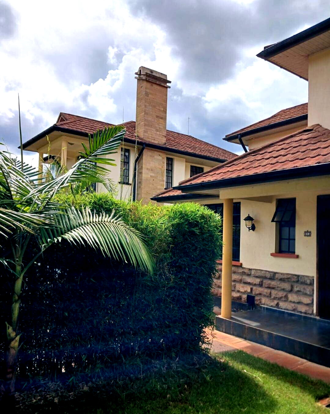4-Ensuite Townhouse on 50x100 in Loresho Ridge - KES 45M