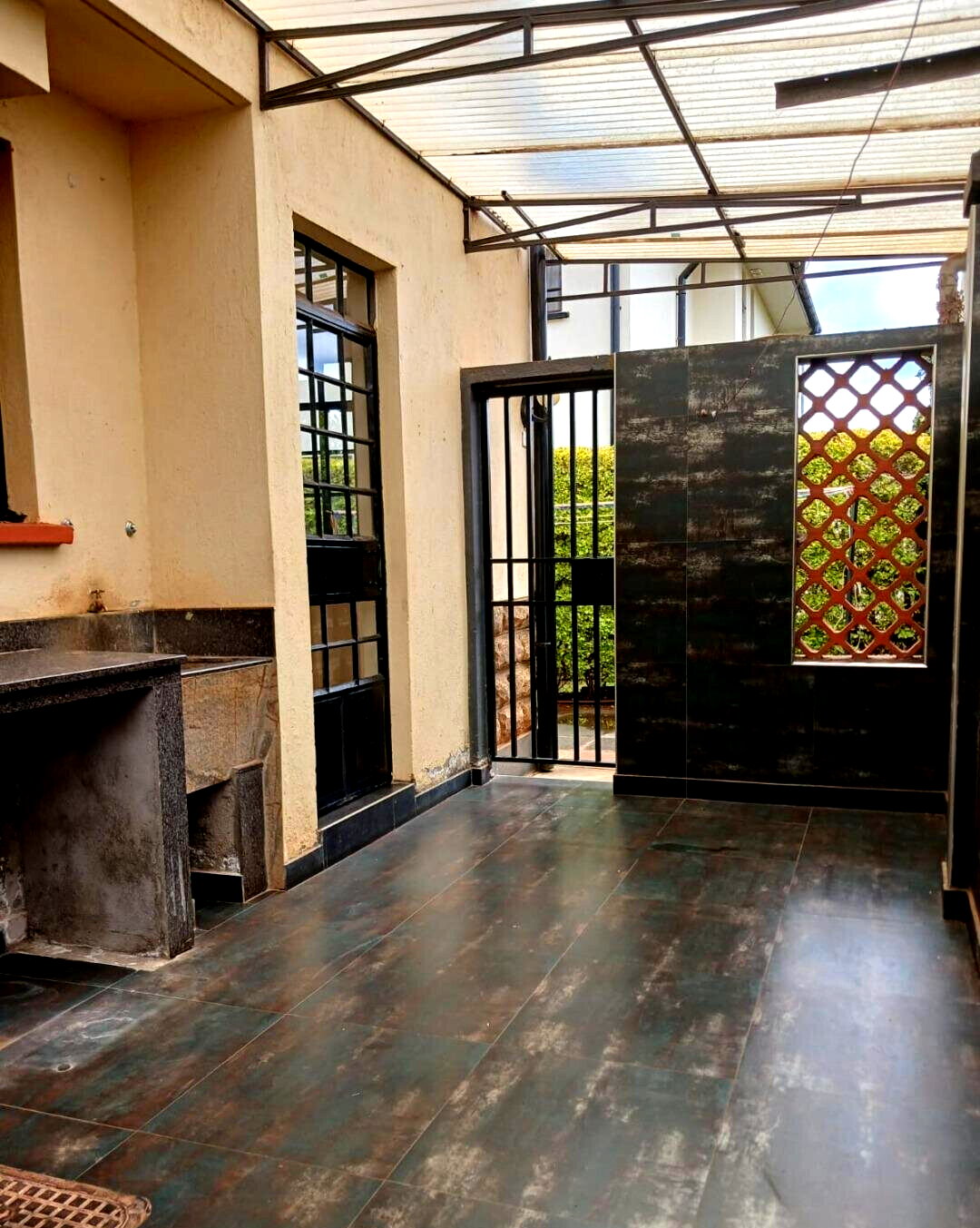 4-Ensuite Townhouse on 50x100 in Loresho Ridge - KES 45M