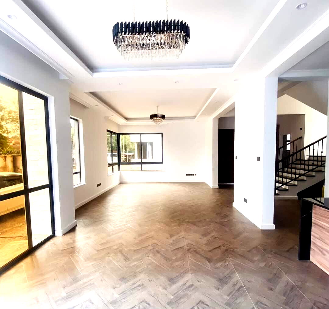 4-Ensuite Villa with Rooftop Terrace & DSQ – Lavington