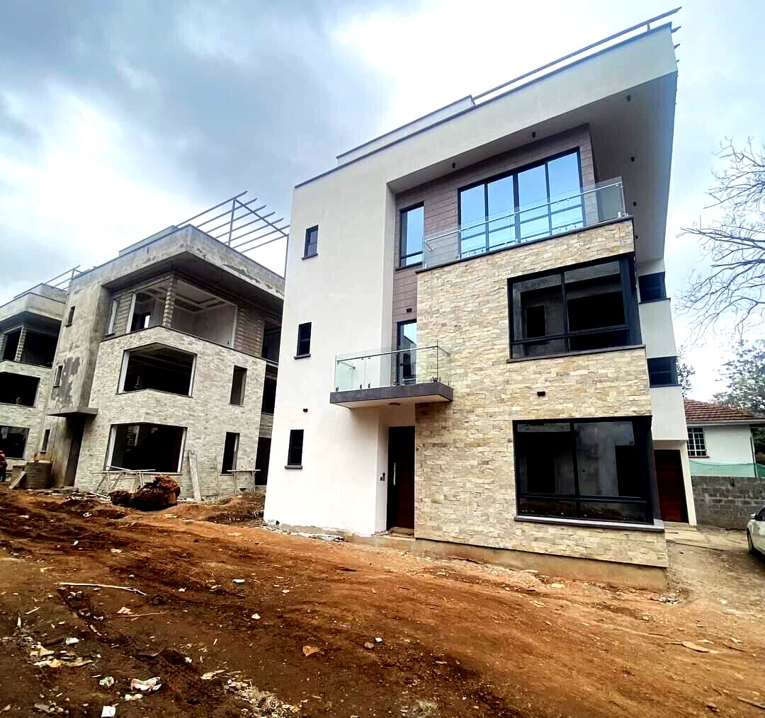 4-Ensuite Villa with Rooftop Terrace & DSQ – Lavington