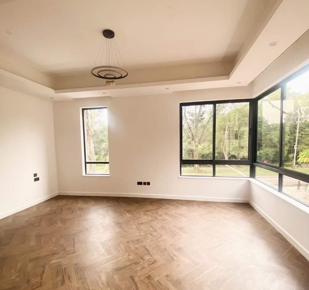 4-Ensuite Villa with Rooftop Terrace & DSQ – Lavington