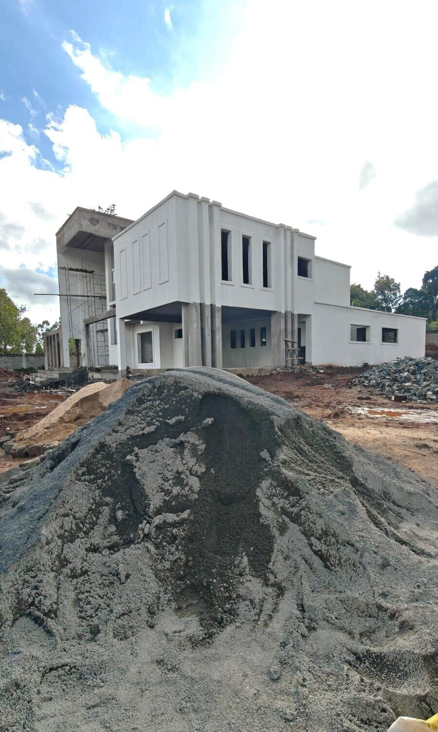 5-Ensuite Villa with Theatre & DSQ – Karen Gated Community