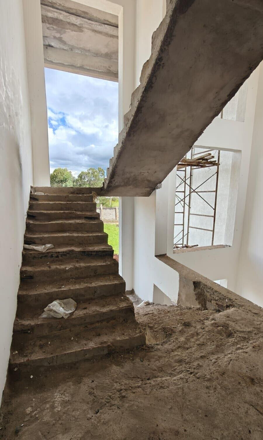 5-Ensuite Villa with Theatre & DSQ – Karen Gated Community