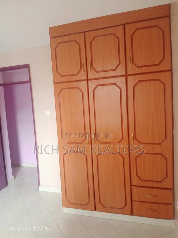 2bdrm Apartment in Kiamunyi, Menengai West for rent