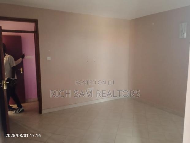 2bdrm Apartment in Kiamunyi, Menengai West for rent