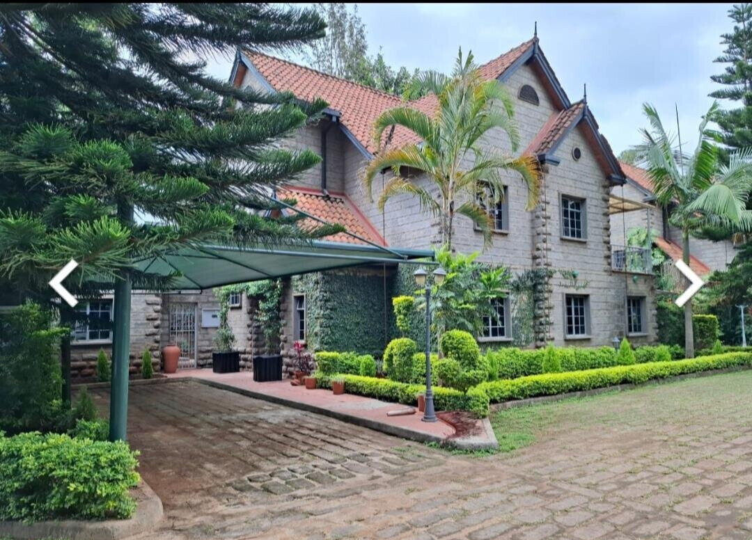 4BR Townhouse with 2 DSQs & Landscaped Gardens - Kileleshwa