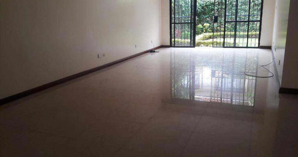 4-Ensuite Townhouse with DSQ & TV Room - Grevillea Grove, Westlands