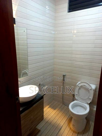 4bdrm Apartment in Parklands for sale - Image 9