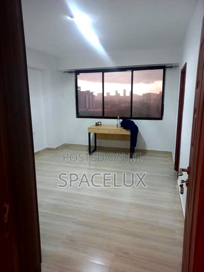 4bdrm Apartment in Parklands for sale - Image 12