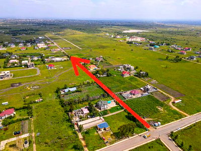 100m Off Katani Rd Tarmac - Image 1