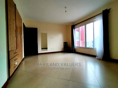 4bdrm Apartment in Parklands Square for Sale - Image 10