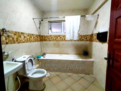4bdrm Apartment in Parklands Square for Sale - Image 7