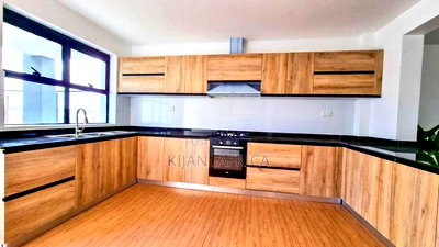 4bdrm Maisonette in Kamakis for rent - Image 6