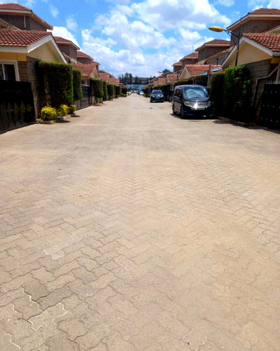 3BR Townhouse with Private Garden & DSQ - Syokimau, Mombasa Rd