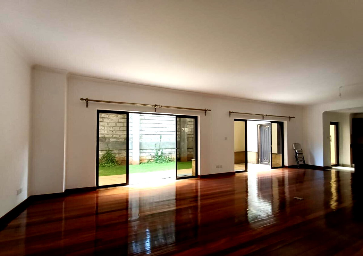 Kaputei Gardens 4BR Townhouse with Study & Solar - Lavington