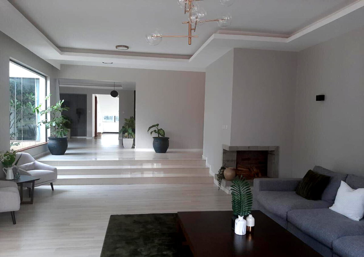 5-Ensuite Villa with Forest Views & Clubhouse – Karen