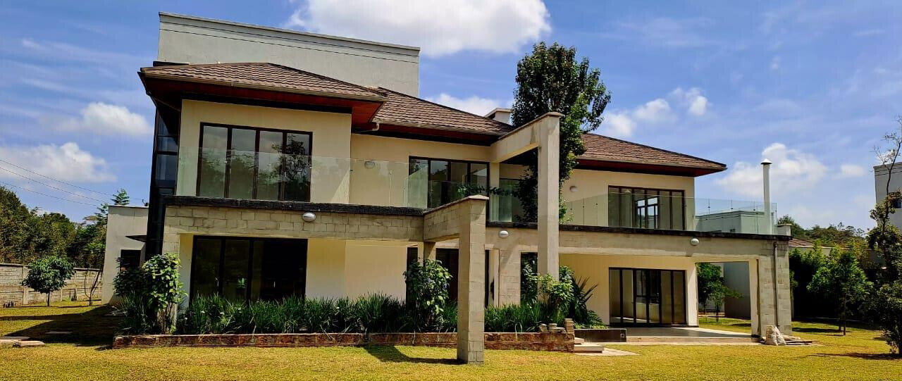 5-Ensuite Villa with Forest Views & Clubhouse – Karen